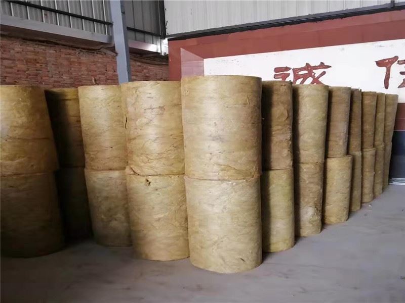 保温岩棉管